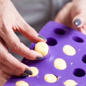 Mini Round Mini Cheese Cakes Molds Baking Silicone Mold for Chocolate  Truffle Jelly and Candy Ice Mold 